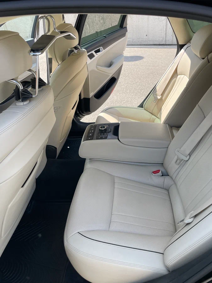 Аренда Hyundai Genesis